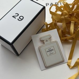CHANEL Advent Calender Box 29